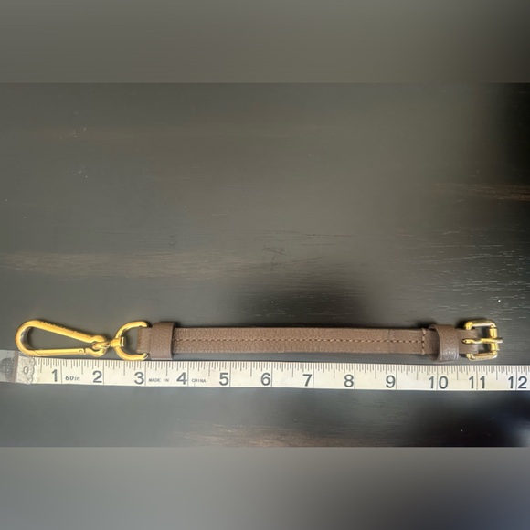 LOUIS VUITTON Empreinte HAVANNA leather key clasp hook - Picture 8 of 8